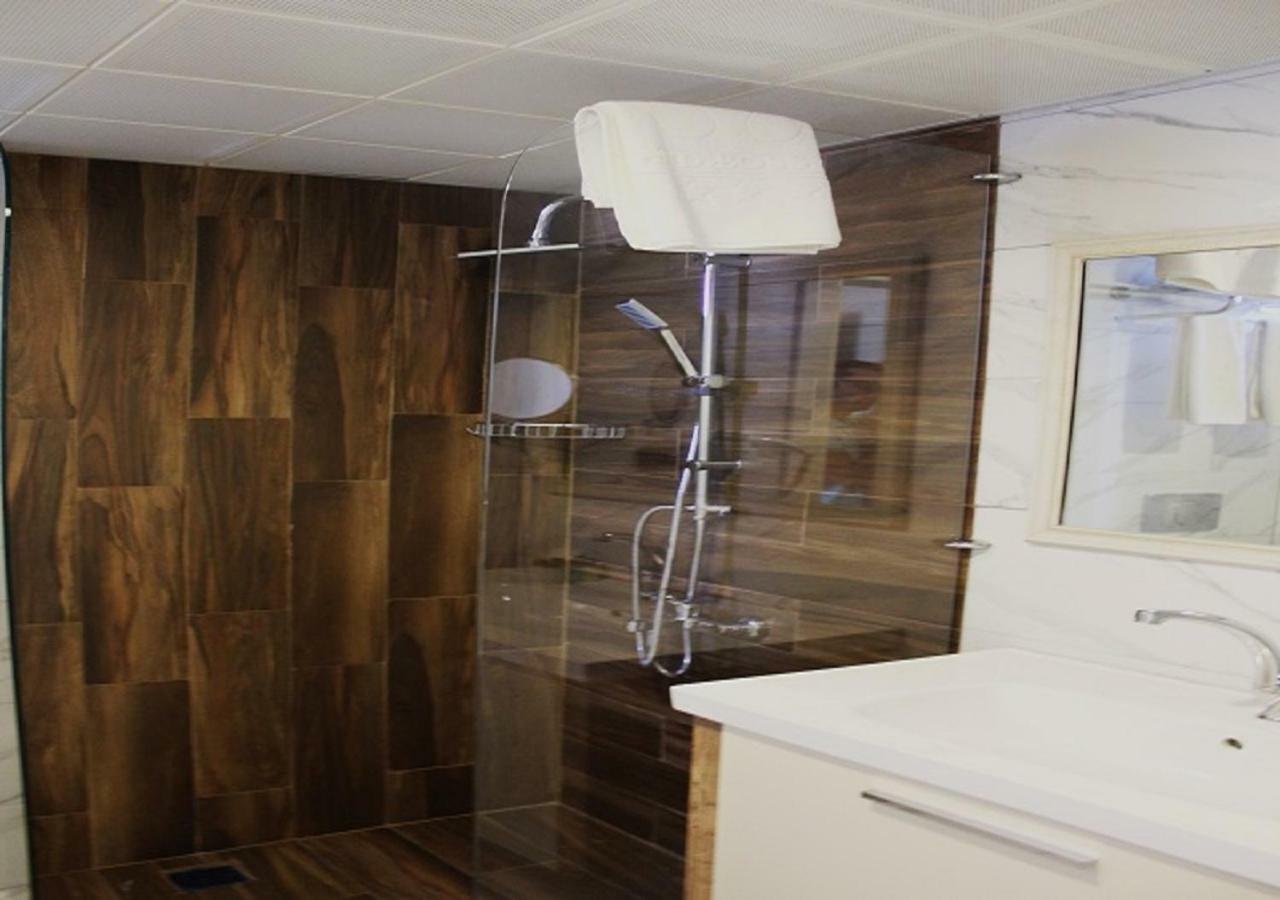Grand Boss Suit Hotel Mersin Мерсин Екстериор снимка